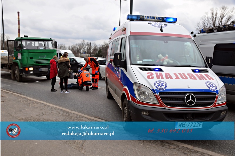 Policjanci z WRD KSP pomogli ofierze wypadku na Białołęce
