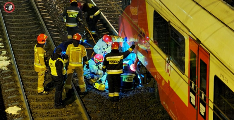 Śmiertelny wypadek na stacji PKP Rakowiec. Pociag potrącił pieszego