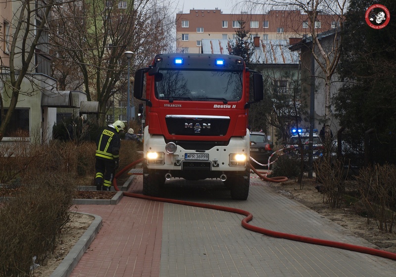 Piastów: Pożar kuchni w bloku