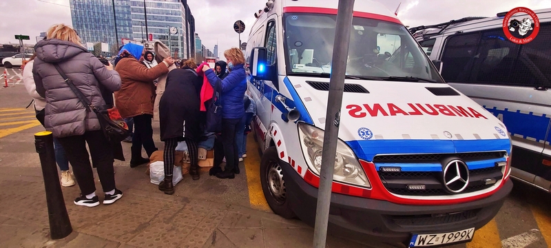 Polscy ratownicy medyczni z pomocą dla uchodźców z Ukrainy