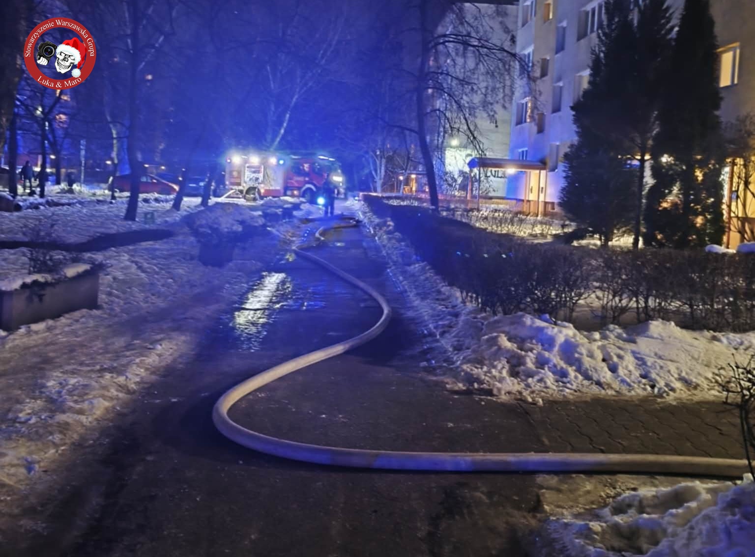 Pożar mieszkania w bloku przy ul. Egejskiej 1 w Warszawie. Dramat, który mógł zakończyć się tragedią