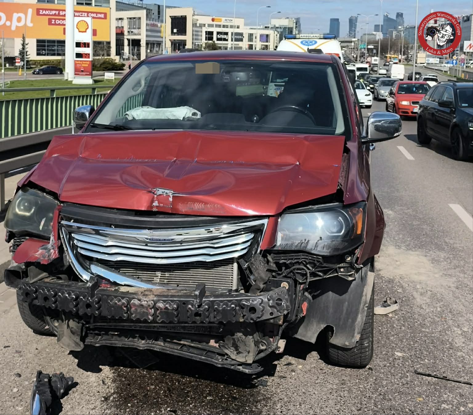 Kolizja na wiadukcie przy al. Jerozolimskich – utrudnienia w kierunku Ursusa