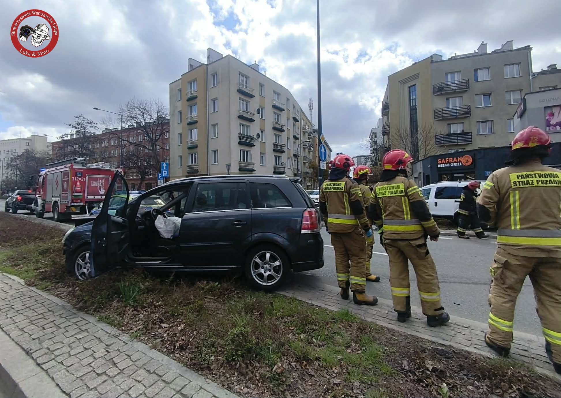 Groźny wypadek na Górczewskiej – pęknięta opona doprowadziła do zderzenia
